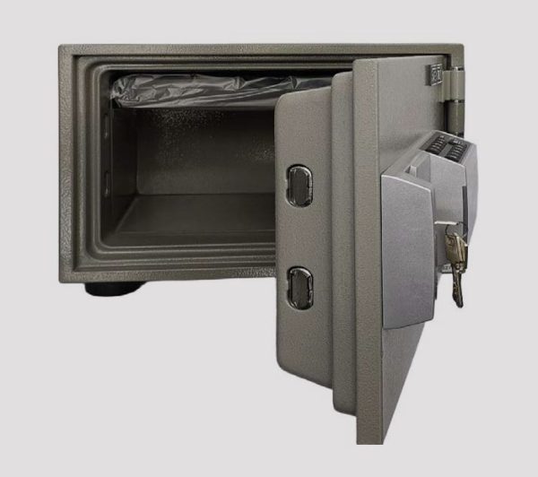 Serial no. A 001 - Image 3