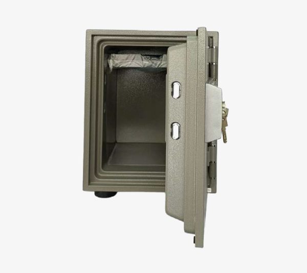 Serial no. A 008 - Image 3
