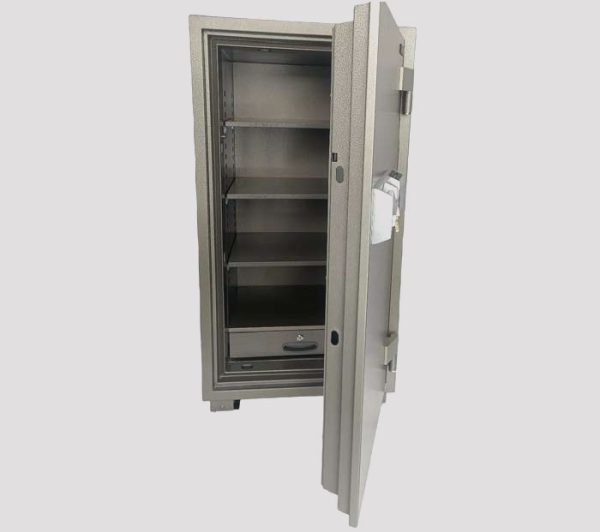 Serial no. A 027 - Image 3